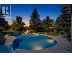 216 Red Maple Court, North Dumfries, ON N1R5S6 Photo 42