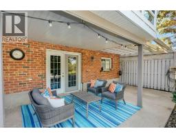 216 Red Maple Court, North Dumfries, ON N1R5S6 Photo 38
