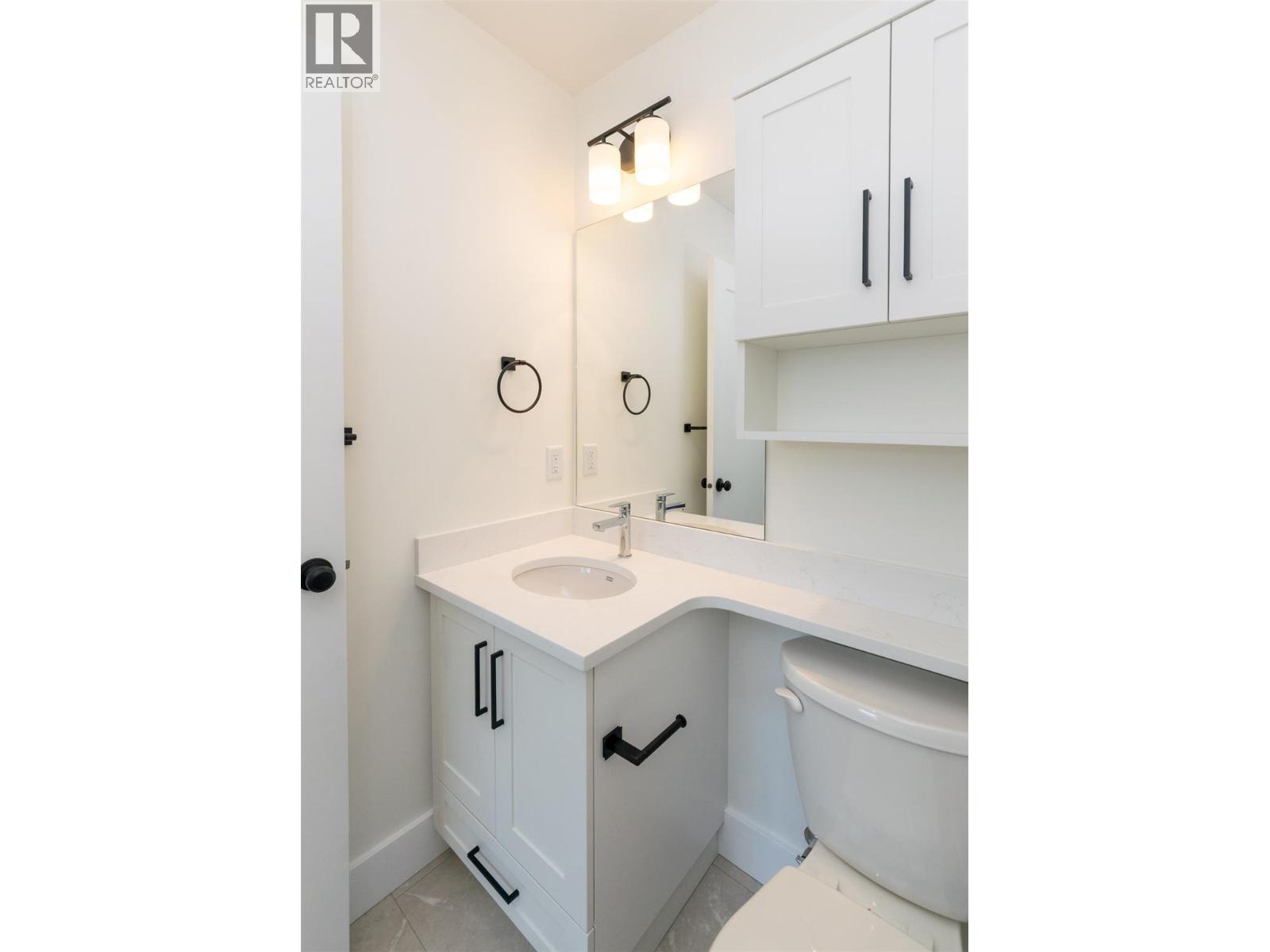 #1 1910 11 Avenue NE - 27