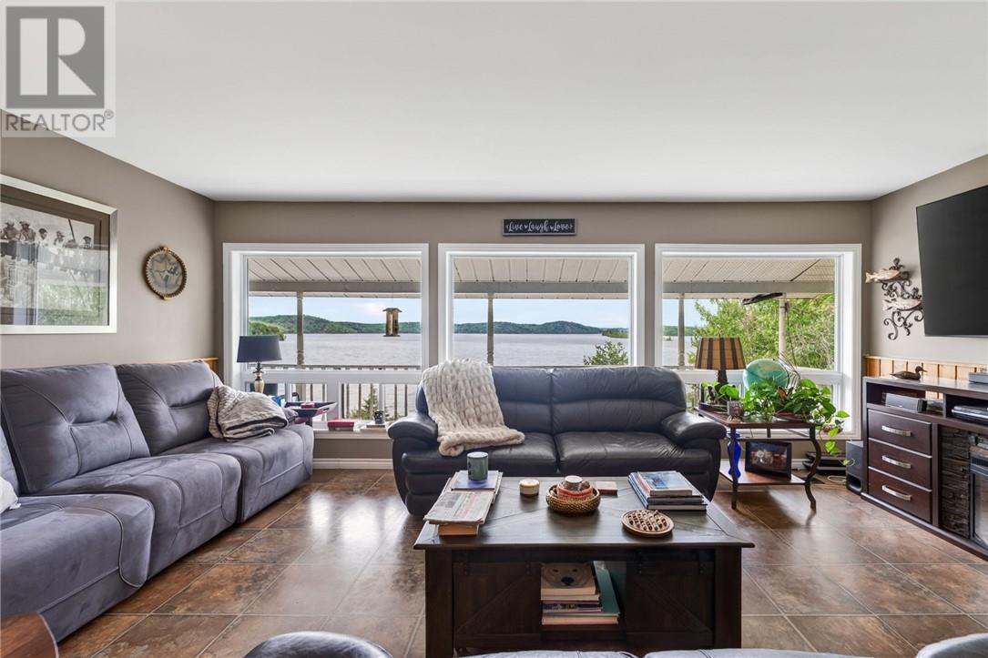 22 Powell Drive - 25