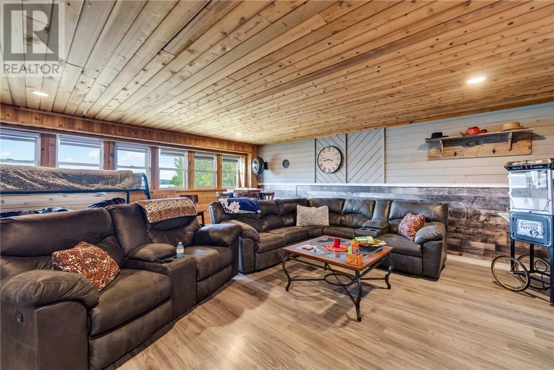 22 Powell Drive - 42