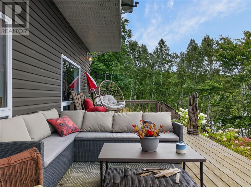 22 Powell Drive - 52