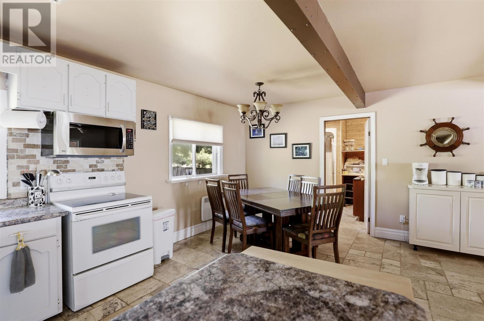 5290 Wierzbicki DR - 16