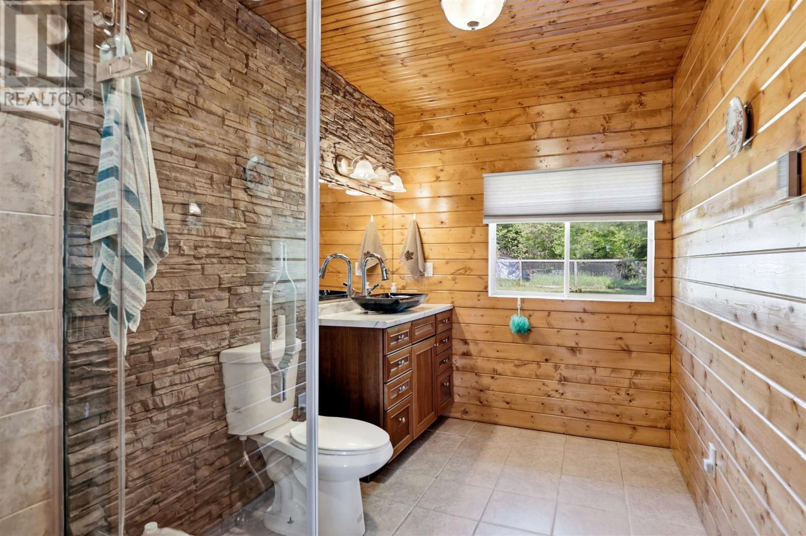 5290 Wierzbicki DR - Image 33