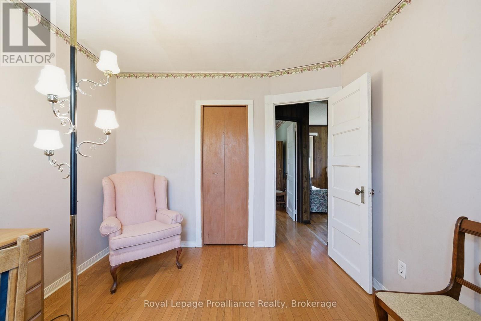 478 MONK STREET - 21