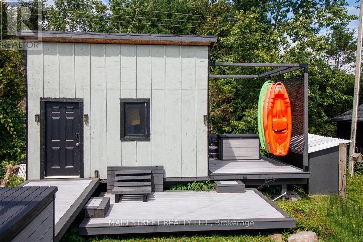 1275 LAKESHORE ROAD - 35