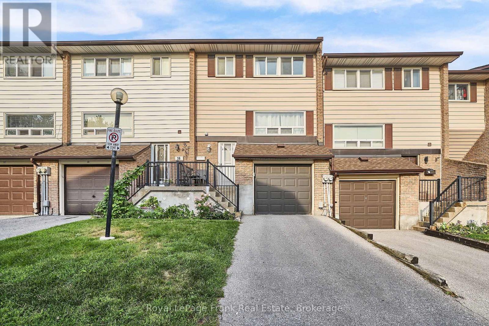 39 - 321 BLACKTHORN STREET