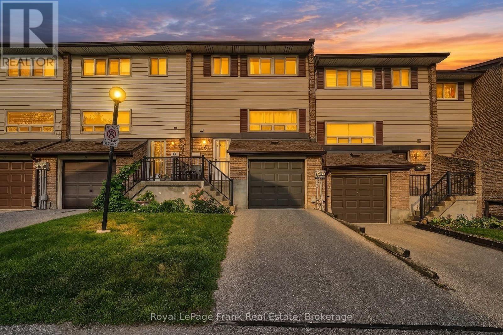#39 321 BLACKTHORN STREET - 24