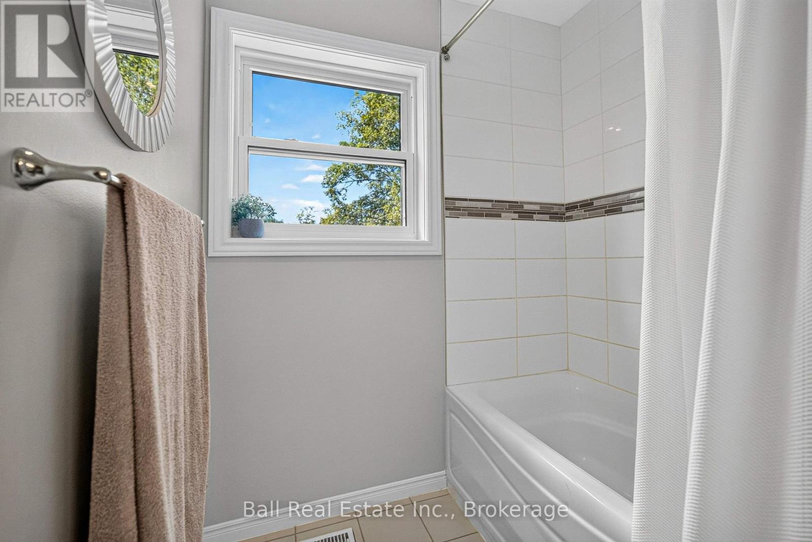 2331 LAKESIDE DRIVE - Image 17