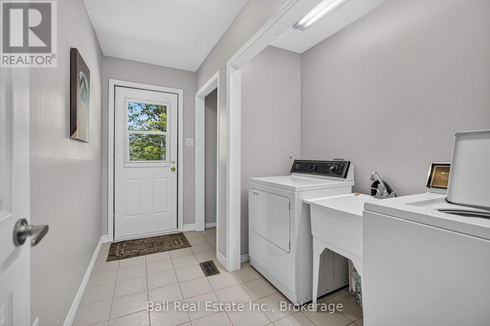 2331 LAKESIDE DRIVE - Image 23