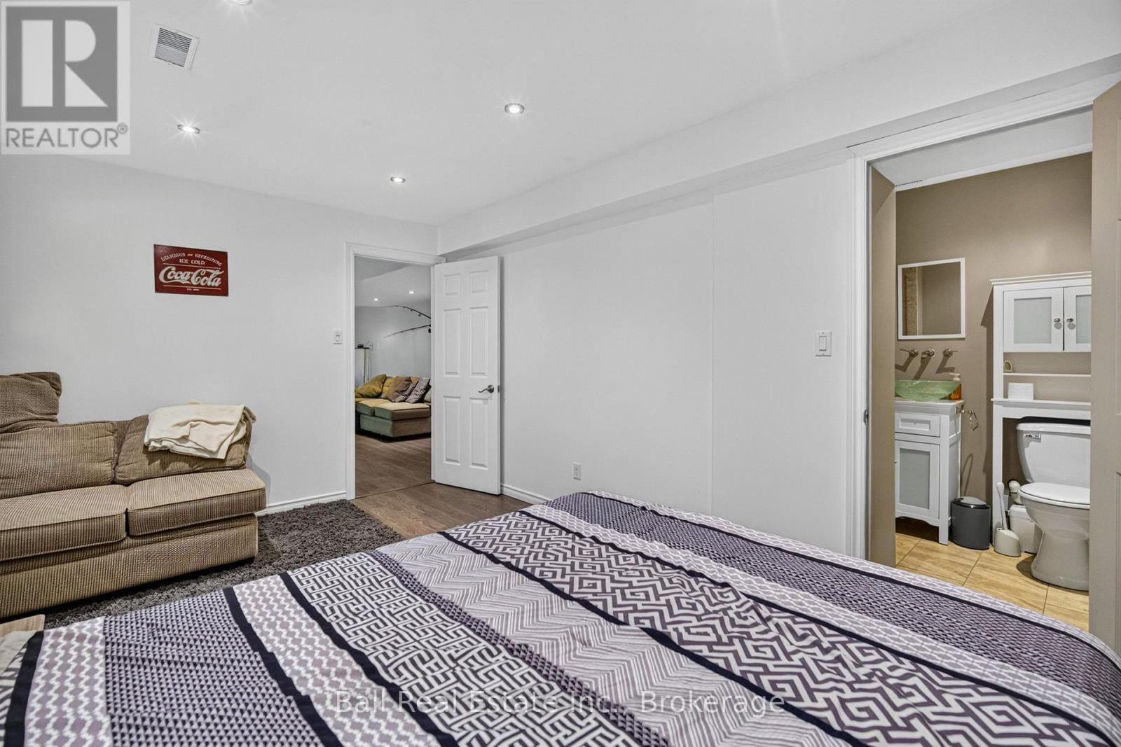 2331 LAKESIDE DRIVE - Image 30