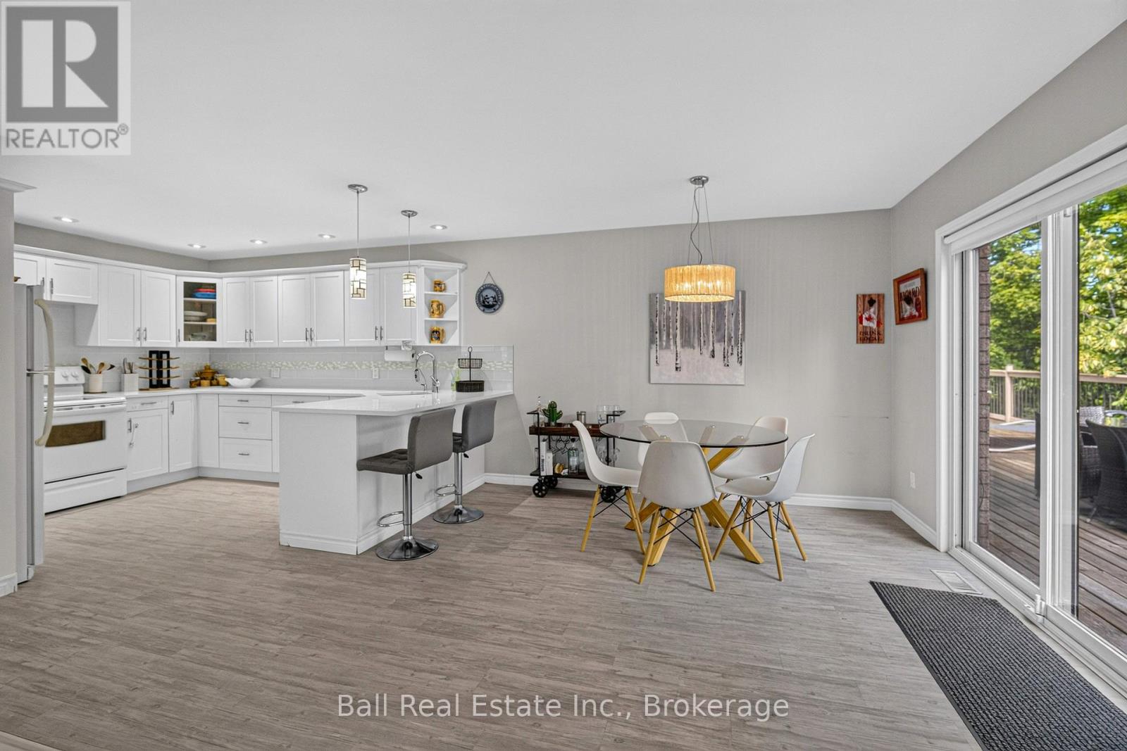 2331 LAKESIDE DRIVE - Image 7