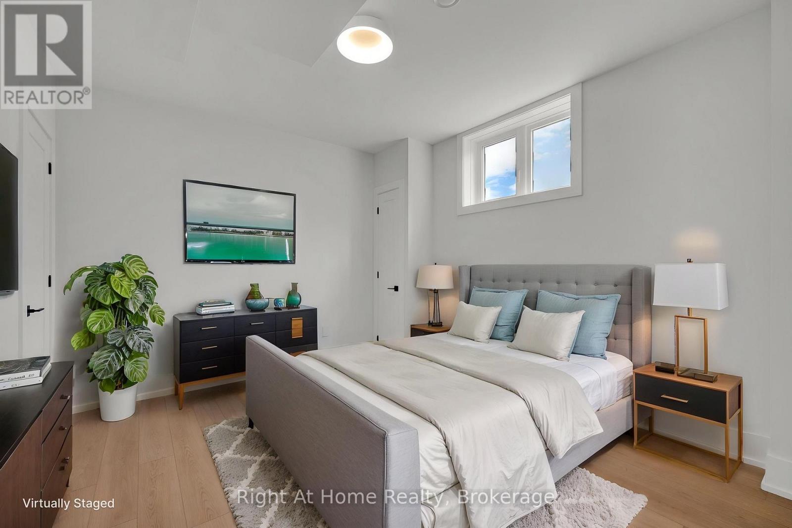 213 SUZANNE MESS BOULEVARD - Image 35