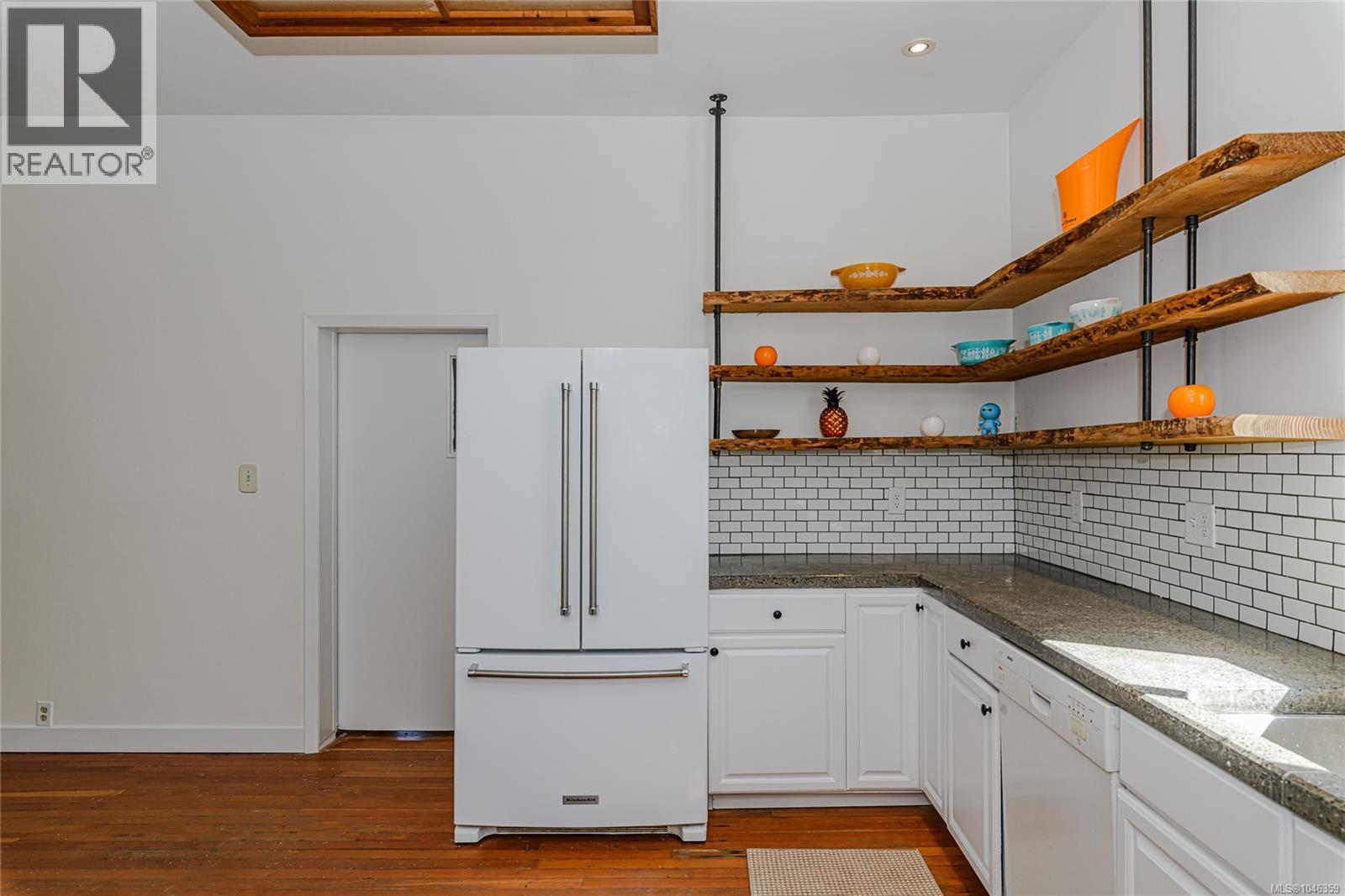 9899 Maple St, Chemainus