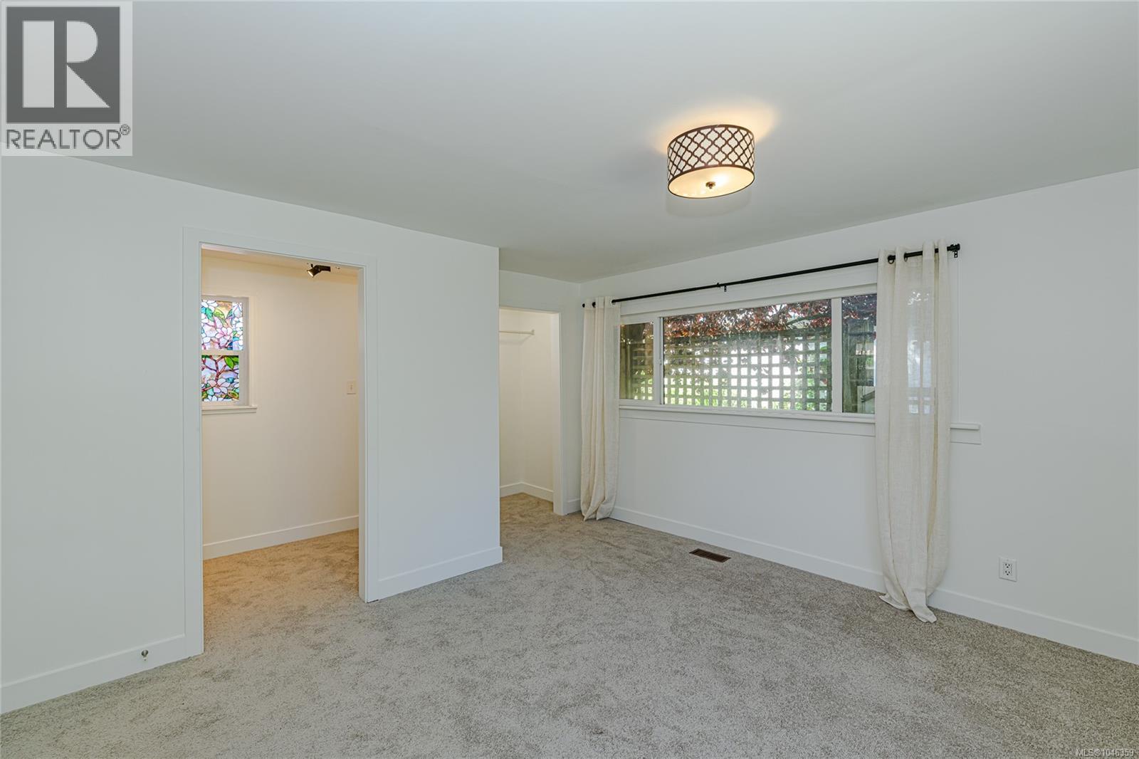 9899 Maple St, Chemainus