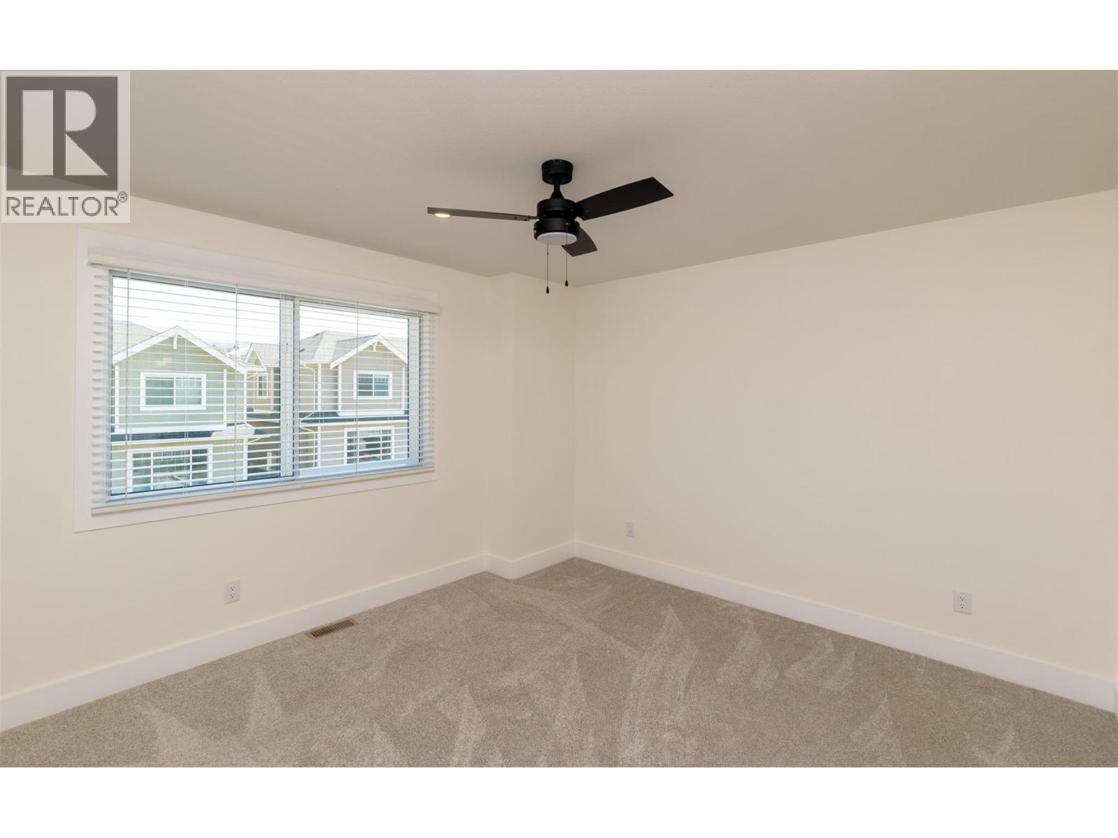 #7 1910 11 Avenue NE - 17
