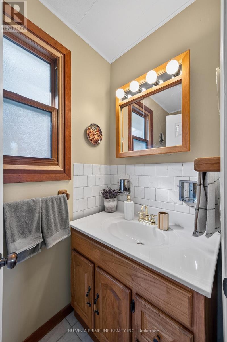 4 bedroom Single Family interior view, 83 Thornton Avenue, London East (East B), Ontario