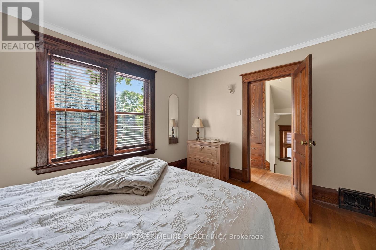 4 bedroom Single Family interior view, 83 Thornton Avenue, London East (East B), Ontario