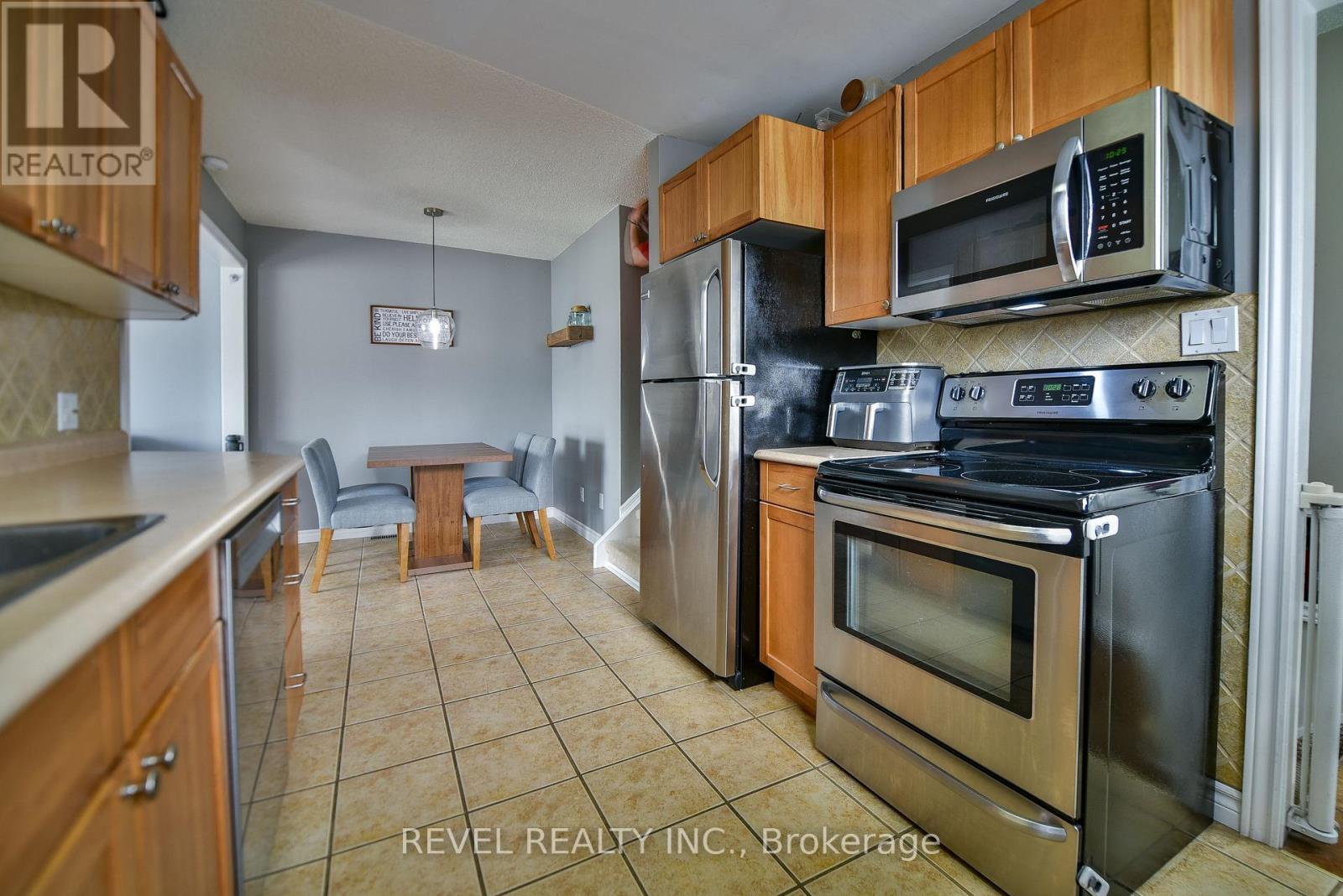 1288 CHENIER AVENUE - 17
