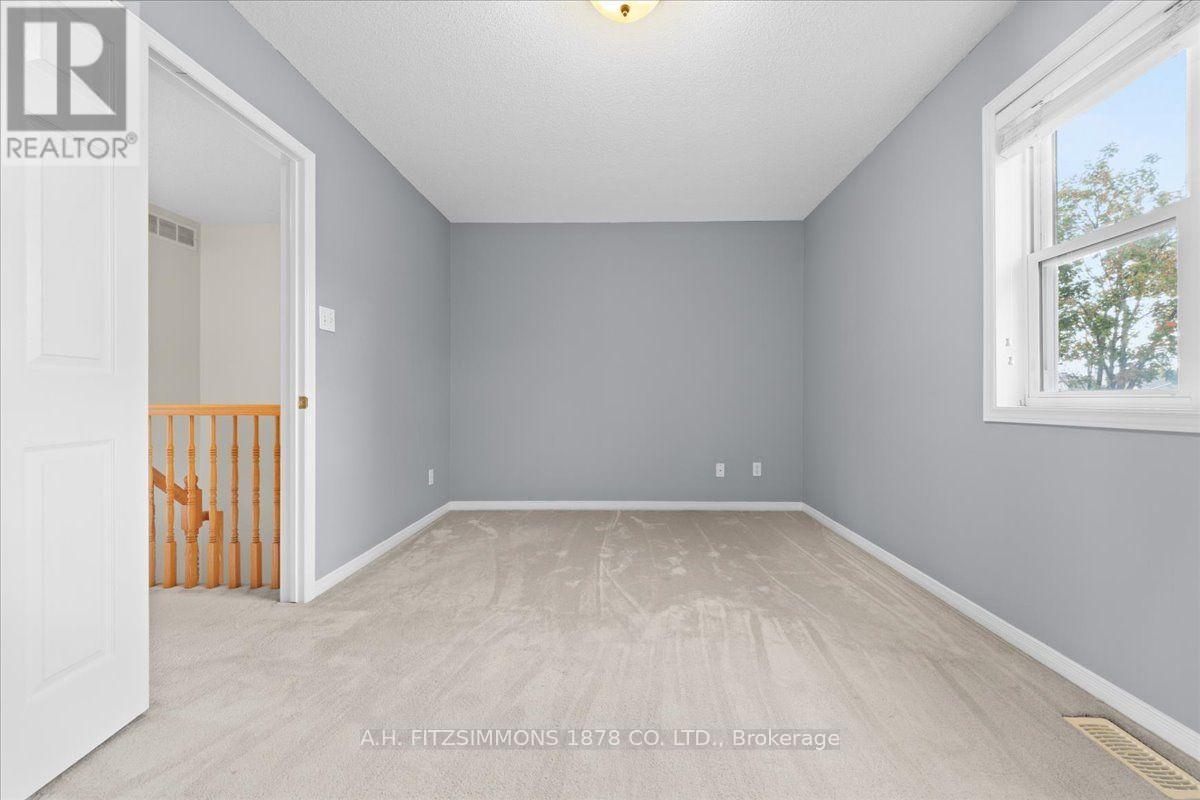 7 BELLFLOWER PRIVATE - Image 20