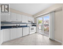 7 Bellflower Private, Ottawa, ON K1T3Z8 Photo 10