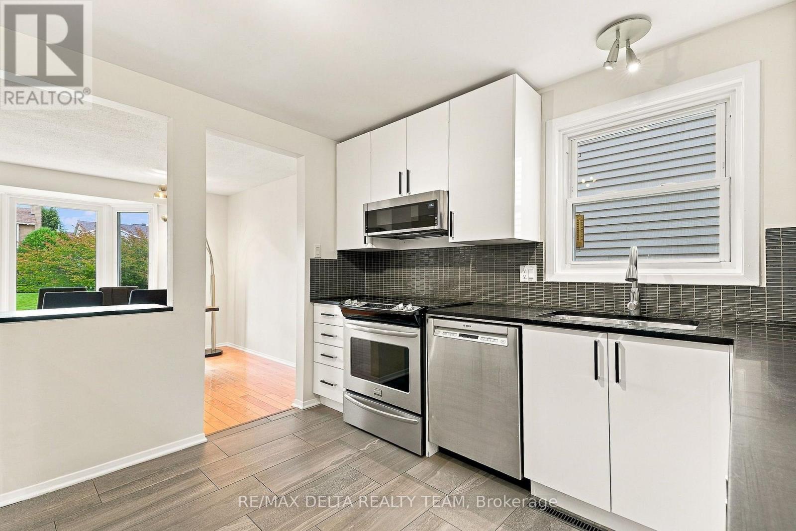 30 HOMESTEAD STREET - Image 14