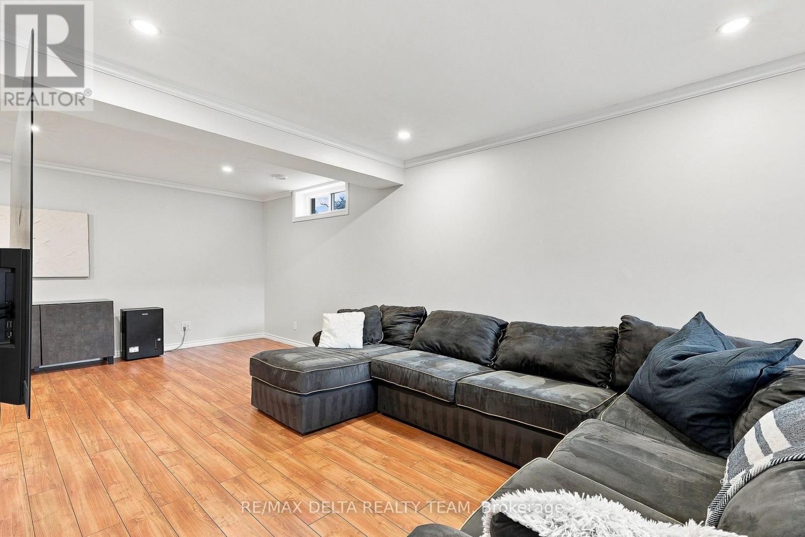 30 HOMESTEAD STREET - Image 32