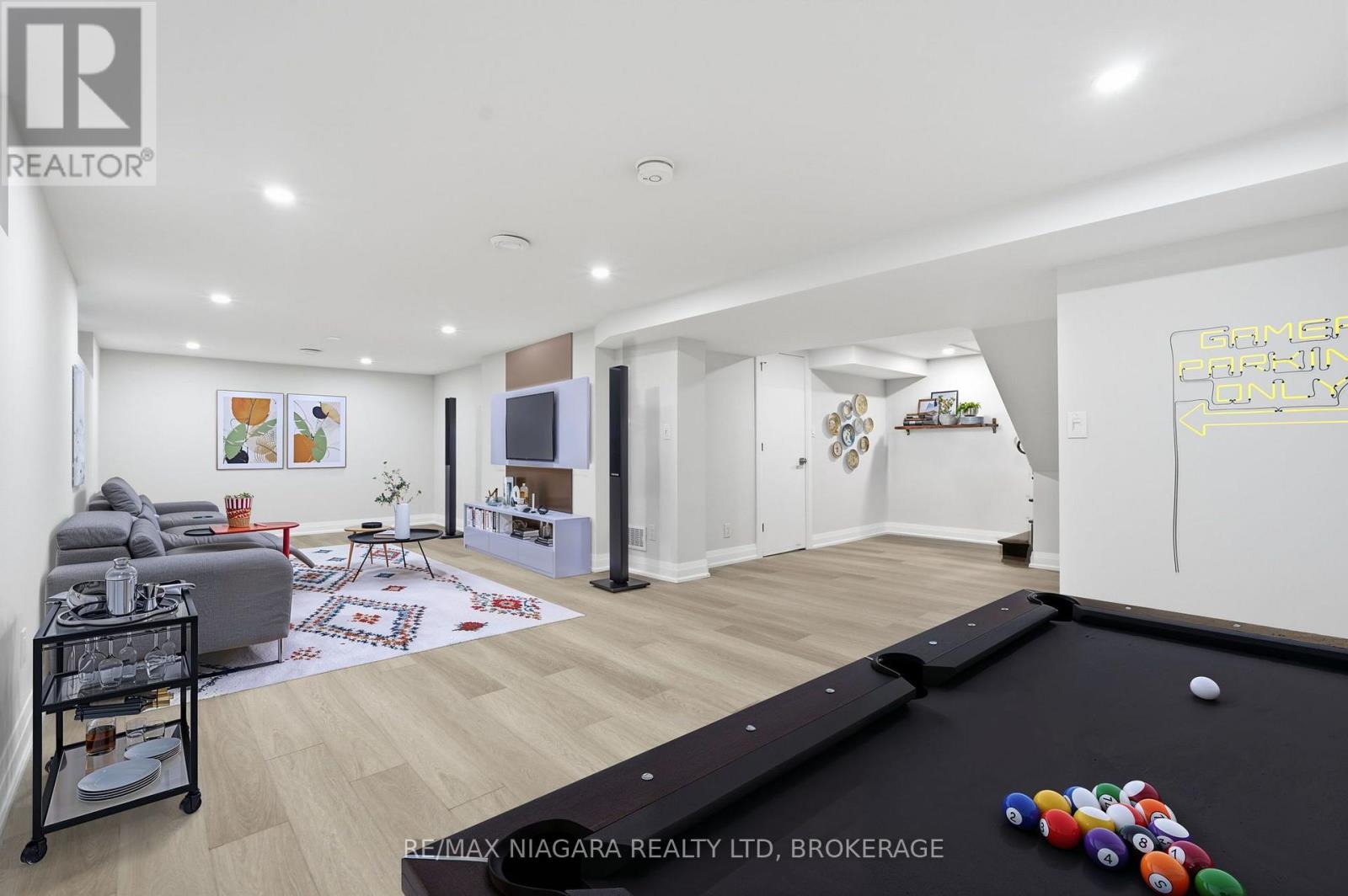 38 ROYAL HENLEY BOULEVARD - Image 25