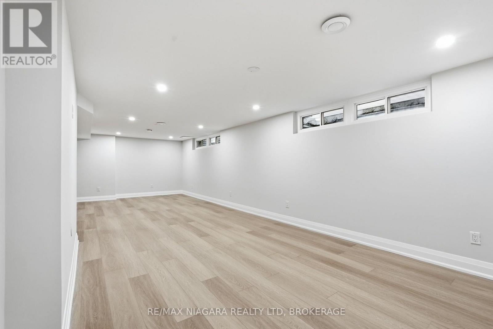 38 ROYAL HENLEY BOULEVARD - Image 30