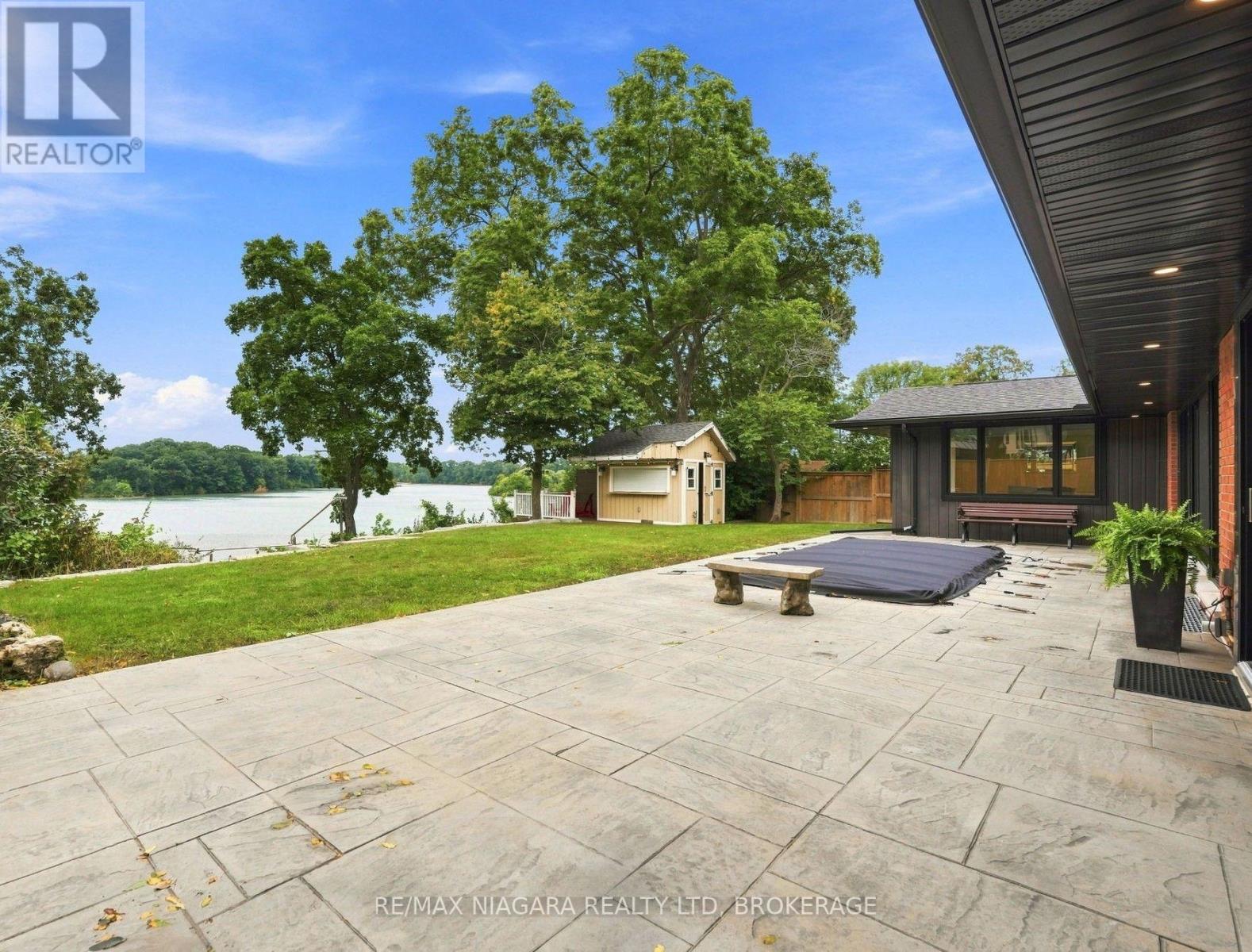 38 ROYAL HENLEY BOULEVARD - Image 32