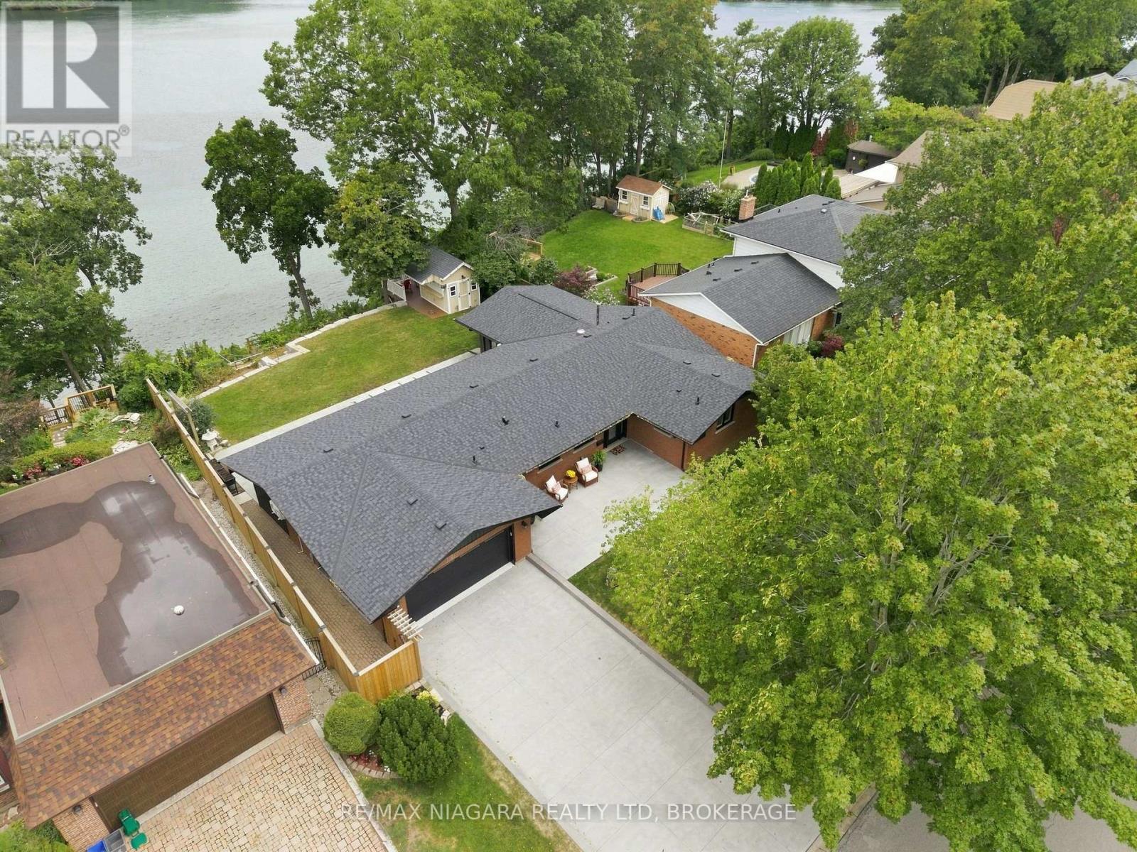 38 ROYAL HENLEY BOULEVARD - Image 36