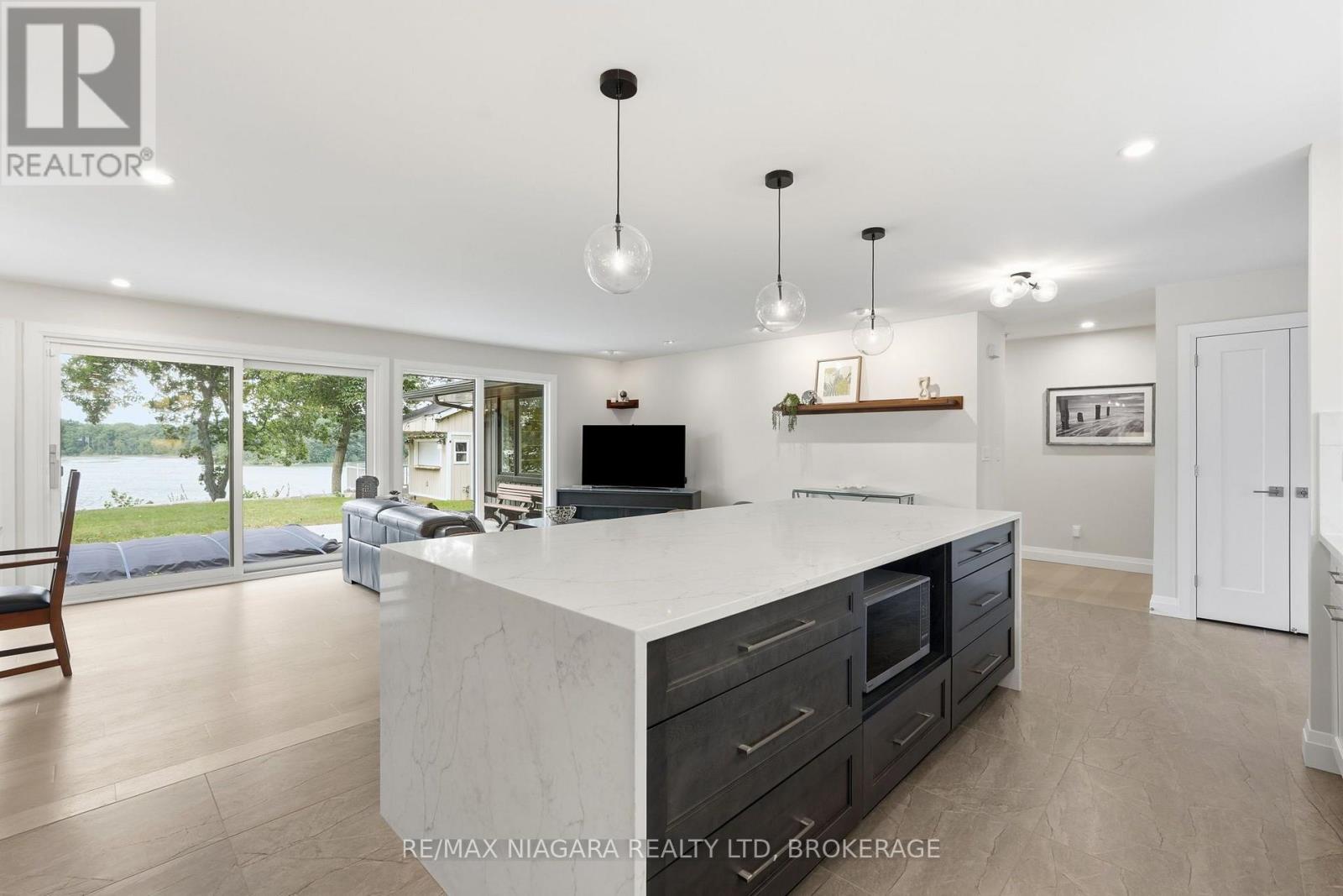 38 ROYAL HENLEY BOULEVARD - Image 9