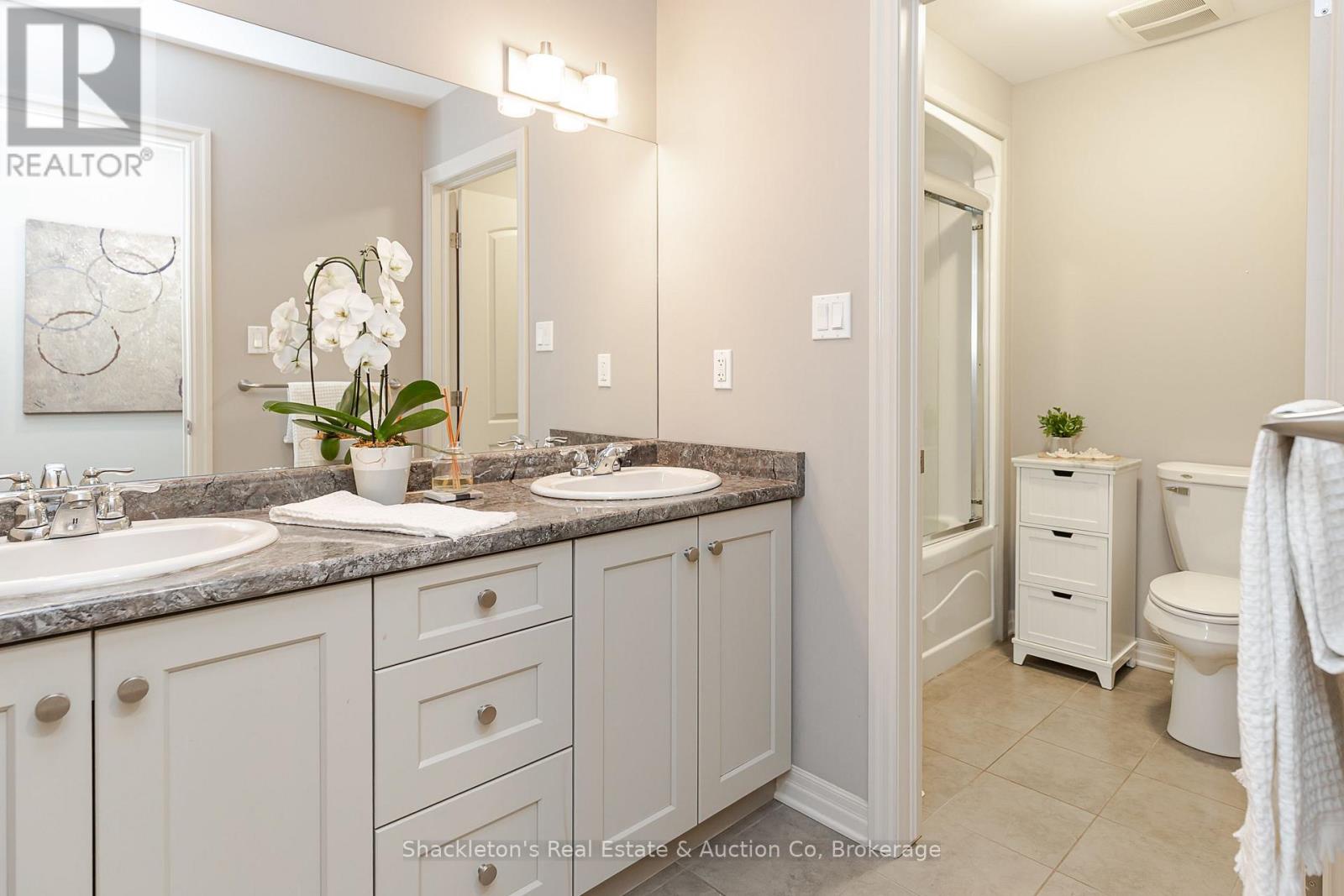 766 EAGLETRACE DRIVE - Image 36
