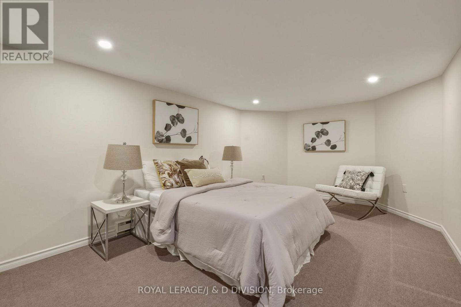 102 RIDGE DRIVE - 31