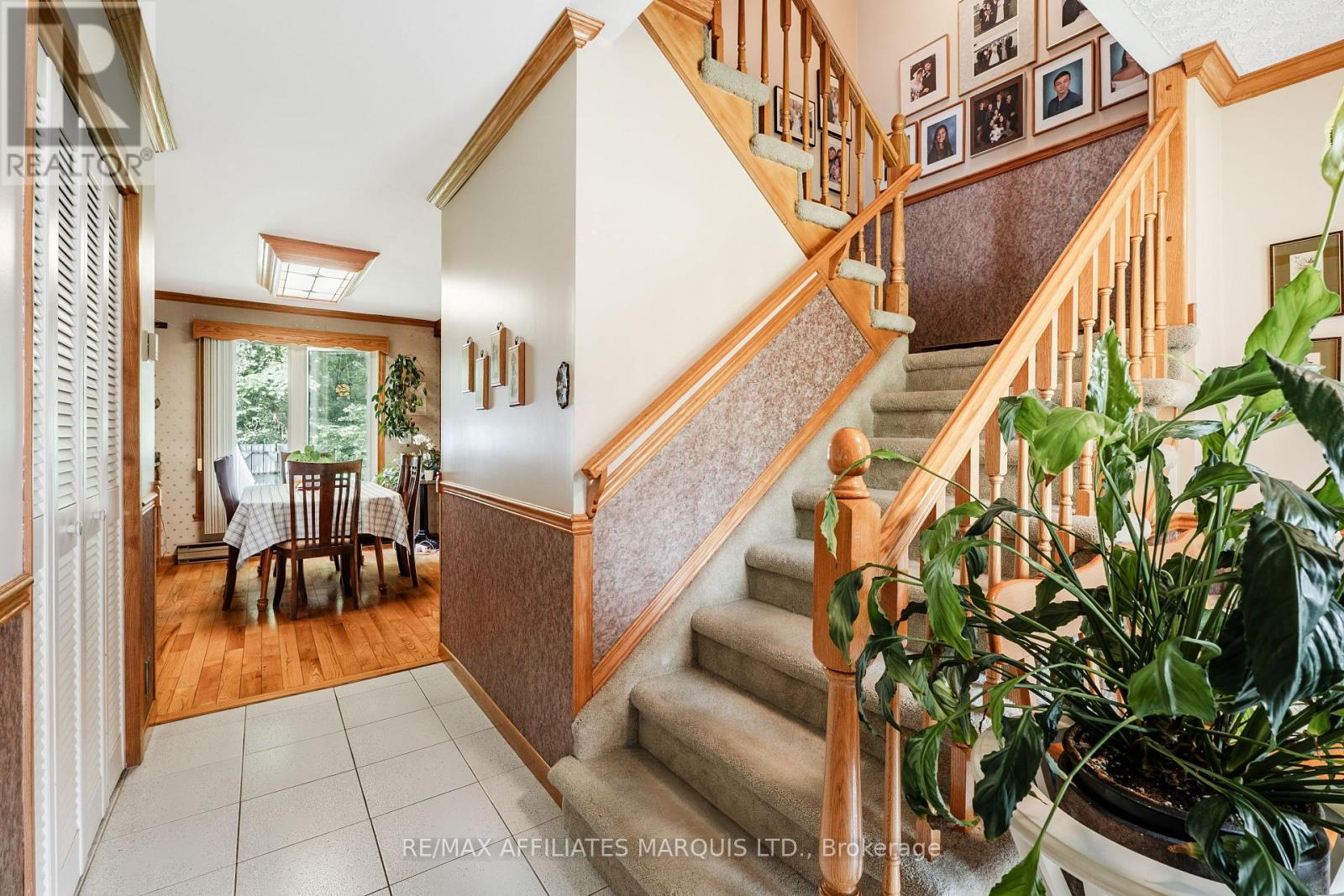 645 DUNDAS CRESCENT - 21