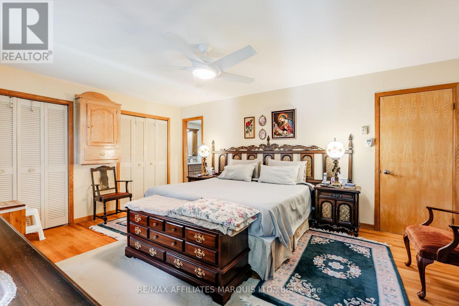 645 DUNDAS CRESCENT - Image 25