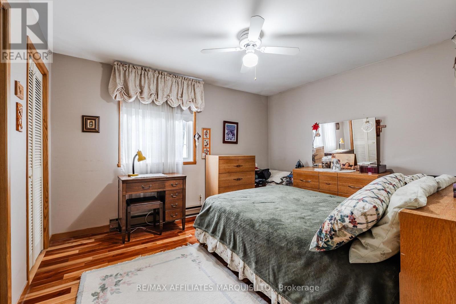 645 DUNDAS CRESCENT - 28