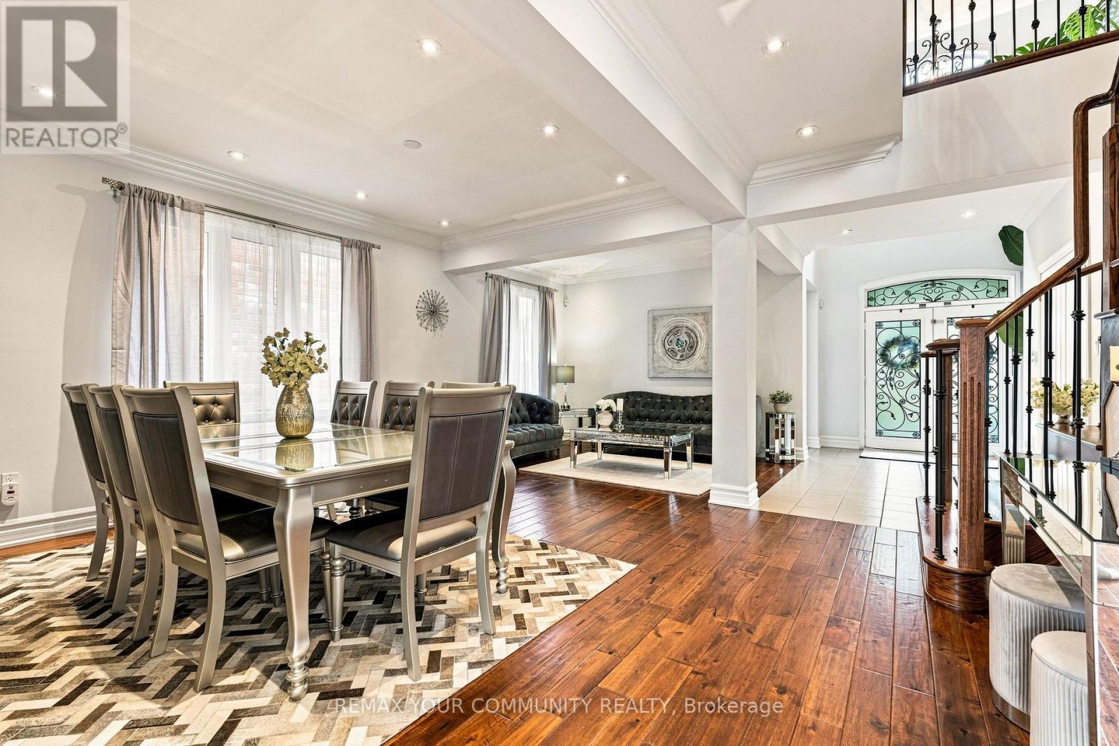 176 TIGERTAIL CRESCENT - 12