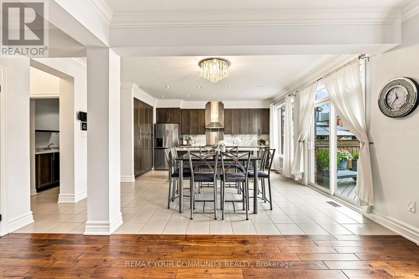 176 TIGERTAIL CRESCENT - 14