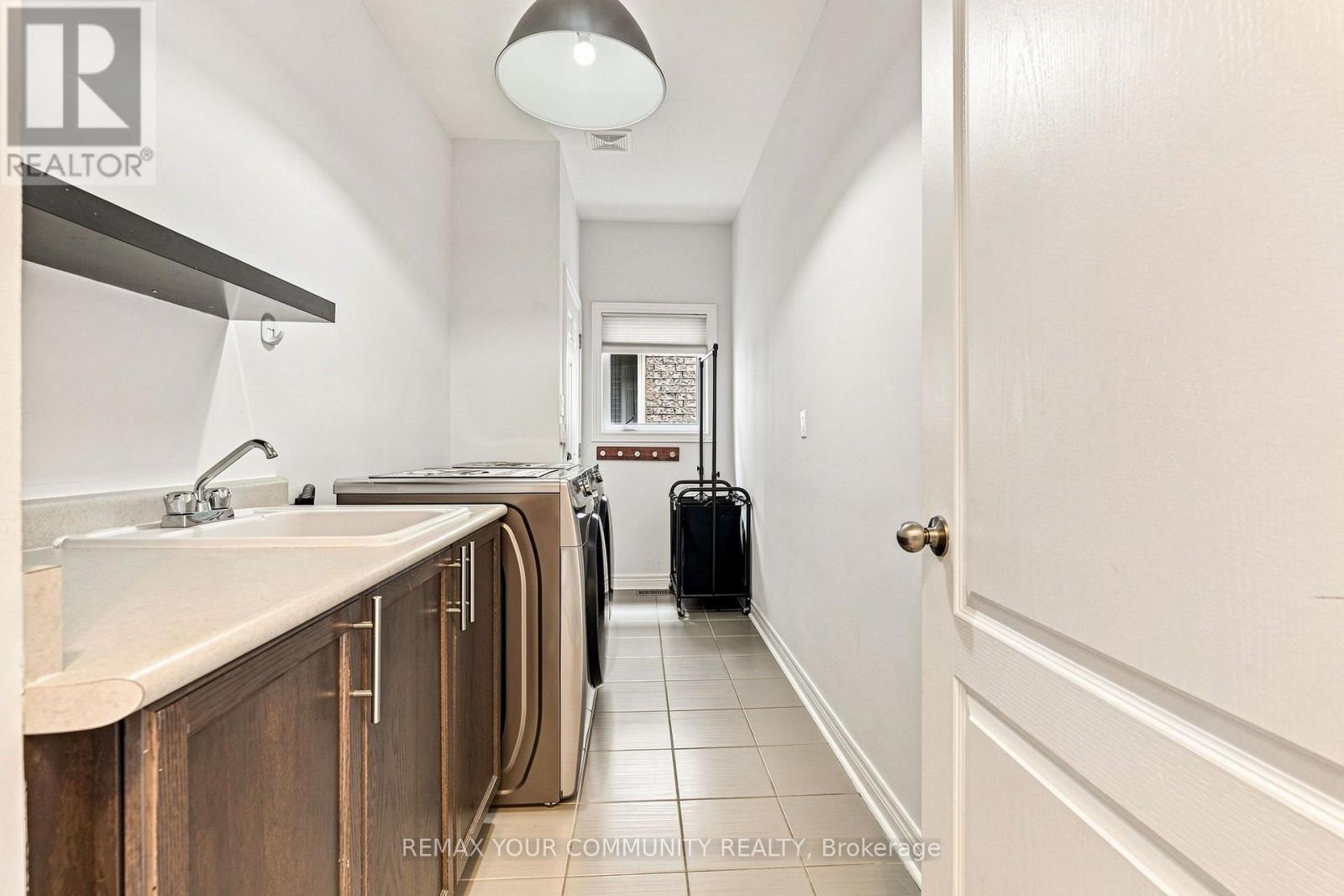 176 TIGERTAIL CRESCENT - 25