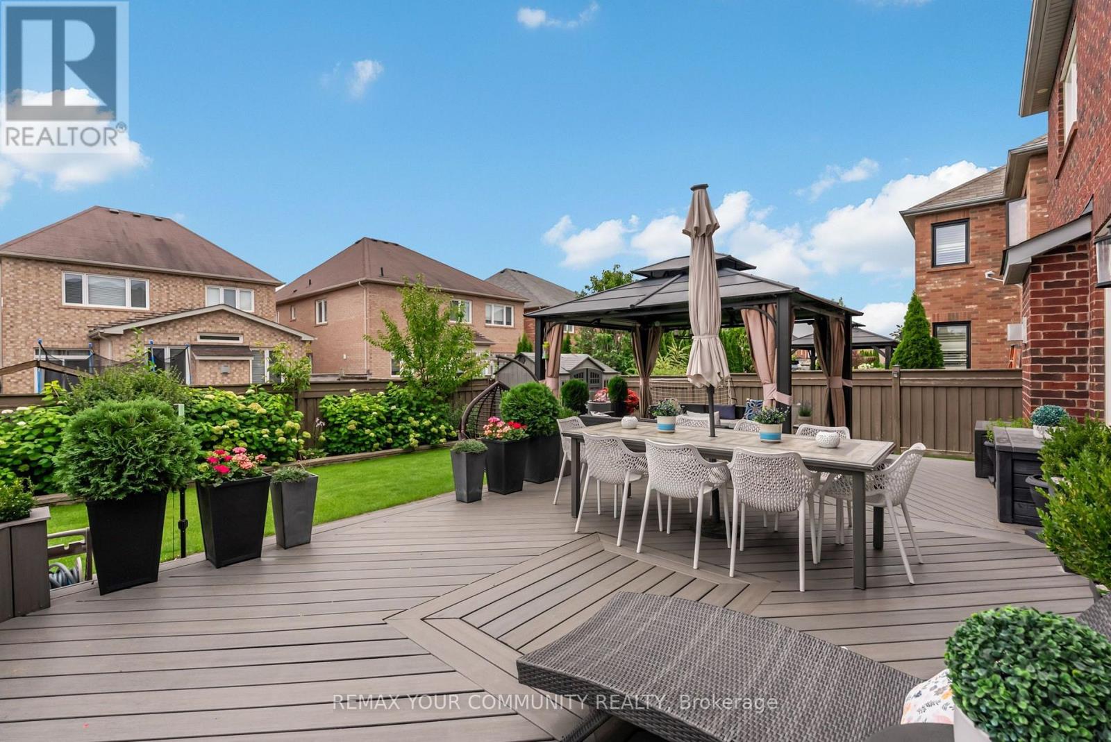 176 TIGERTAIL CRESCENT - 44