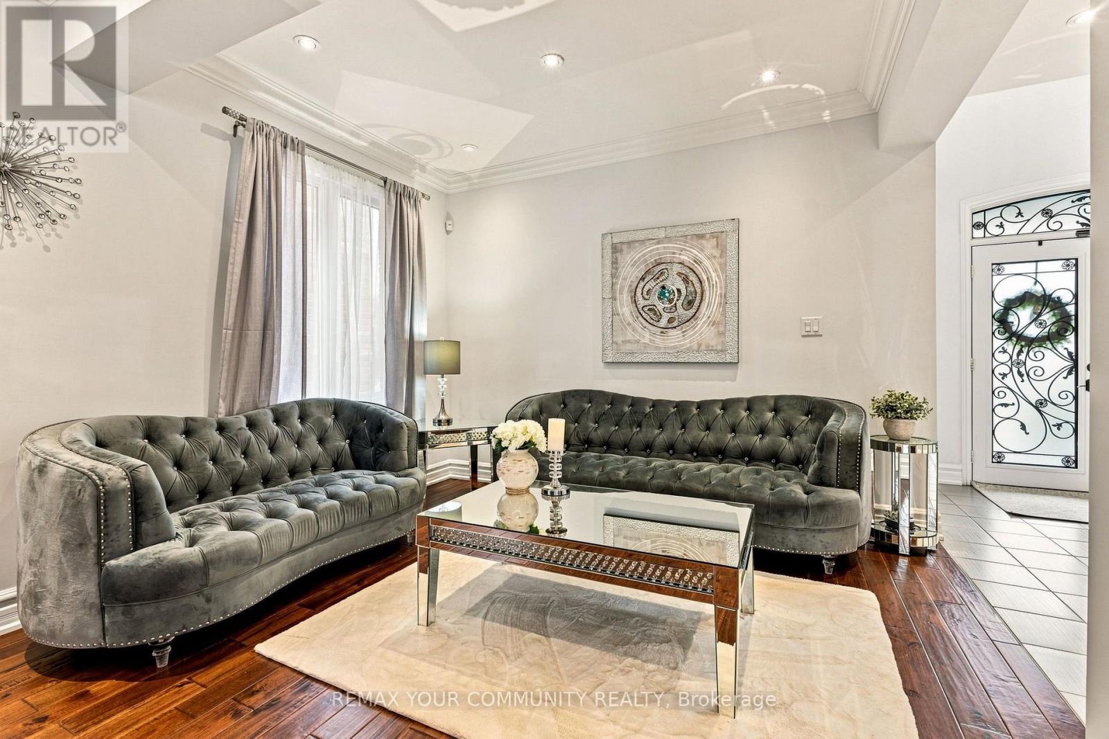 176 TIGERTAIL CRESCENT - 8
