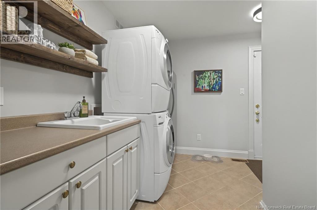 84 Old Forest Road - Image 29