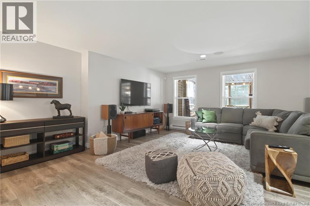 84 Old Forest Road - Image 32