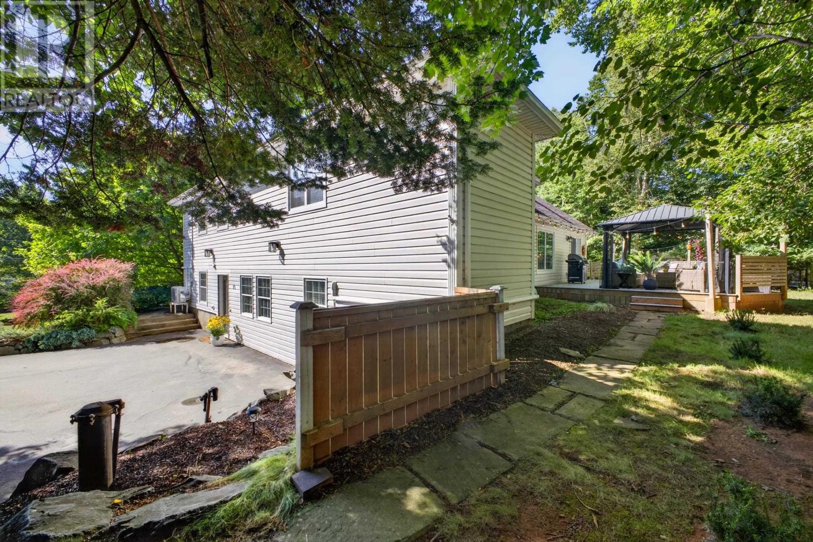Property 39 of 49 of 20 Somerset Drive