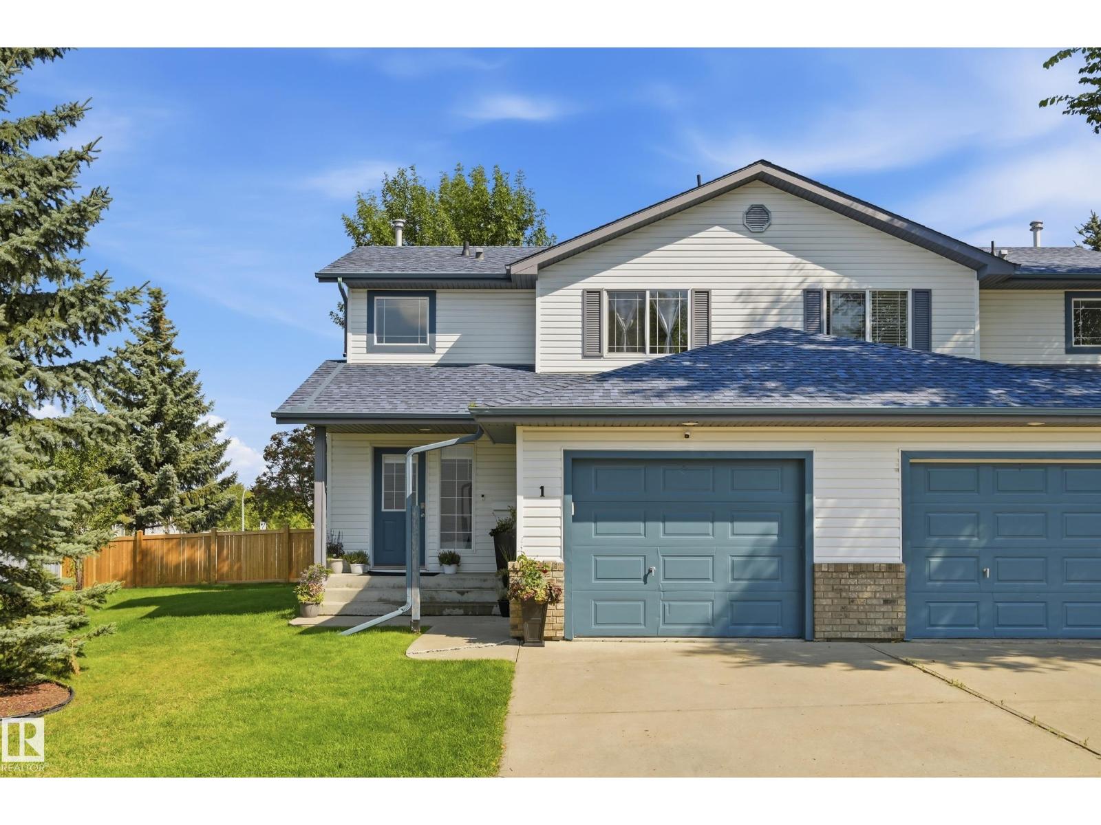 #1 3 GROVE MEADOW DR