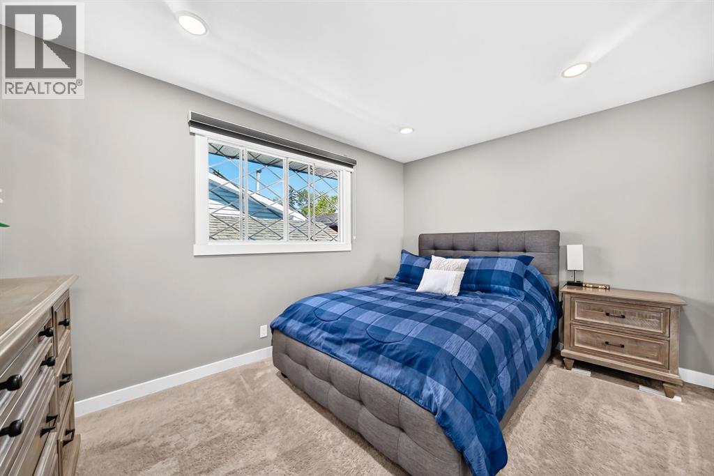 2203 65 Street NE - 22