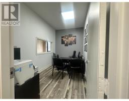 30 & 31 - 14 Automatic Road, Brampton, ON L6S5N5 Photo 11