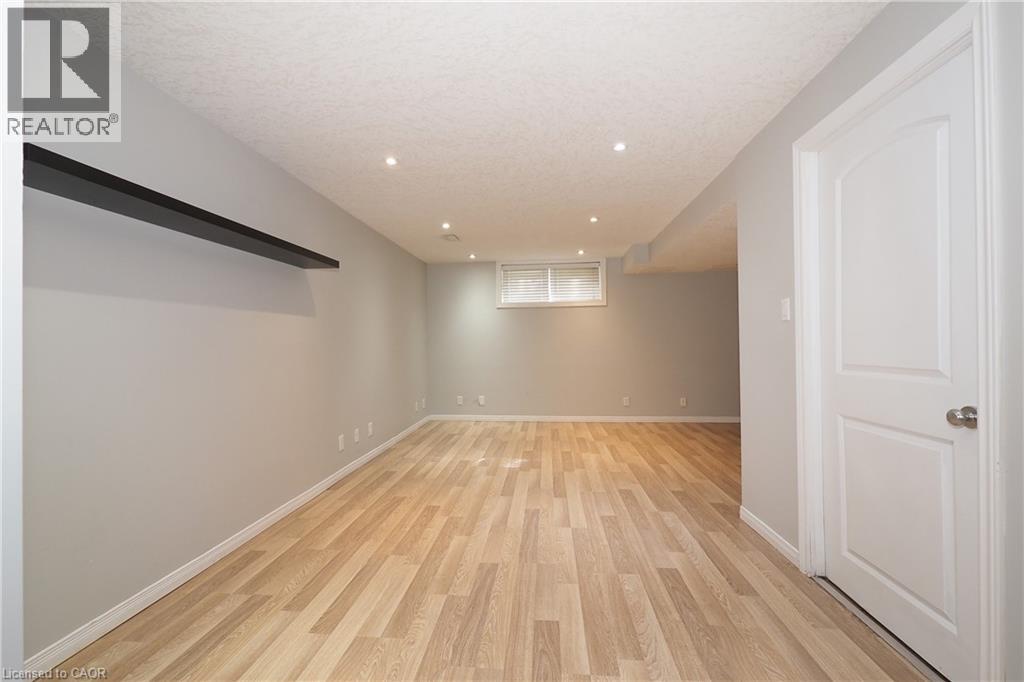 776 PARIS Boulevard - Image 34