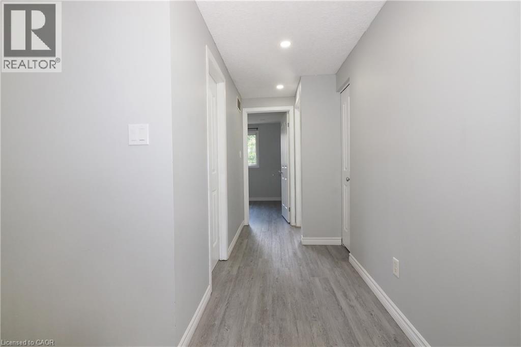 776 PARIS Boulevard - Image 21